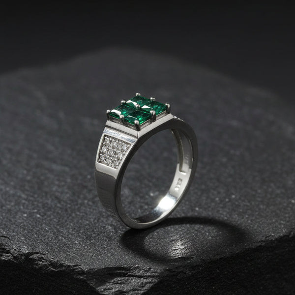 Emerald Majesty 925 Silver Ring