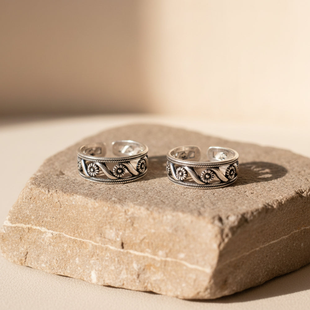 Silver Bloom Teo Ring