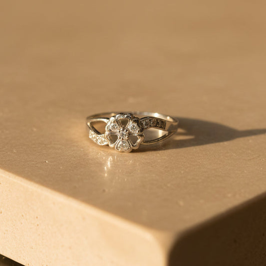 Flower Design Silver Ring