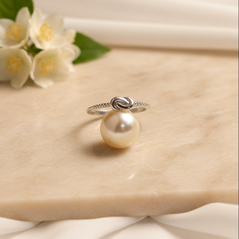 🤝 The Forever Knot Silver Ring with Sparkling Band 💍✨