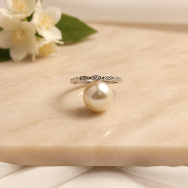 🌸 The Dainty Glow Silver Ring for Daily Wear 💍✨